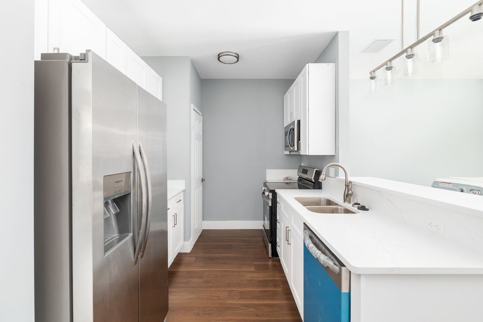 420 NW 3rd Ave Unit 1 – photo 3