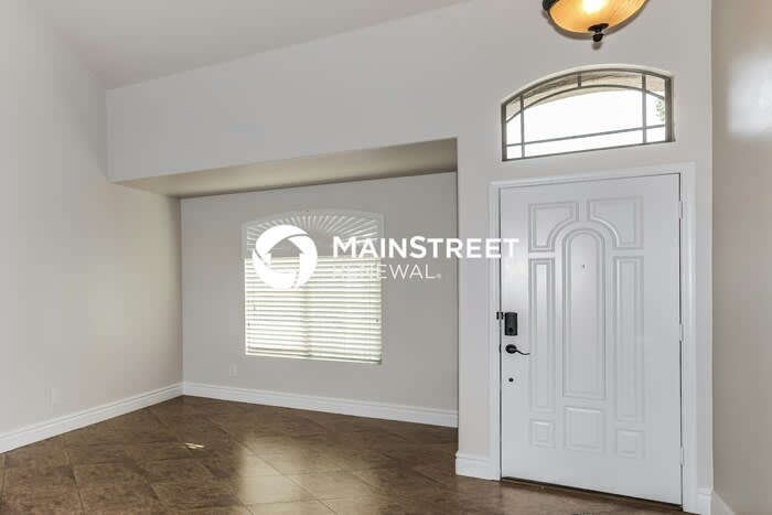 11216 West College Drive – photo 2