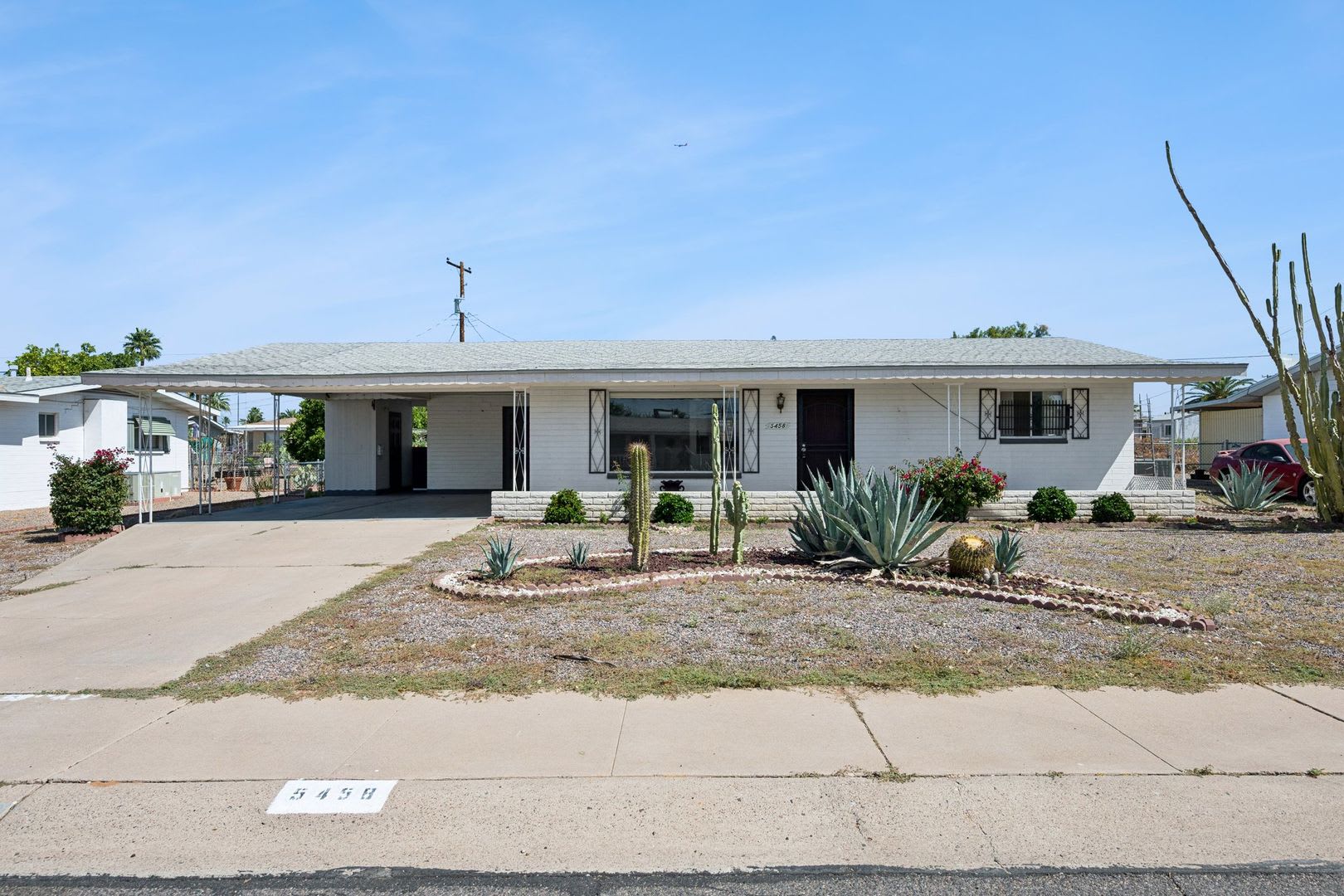 Very clean 2 bedroom 1 bath home in 55+ community! – photo 2