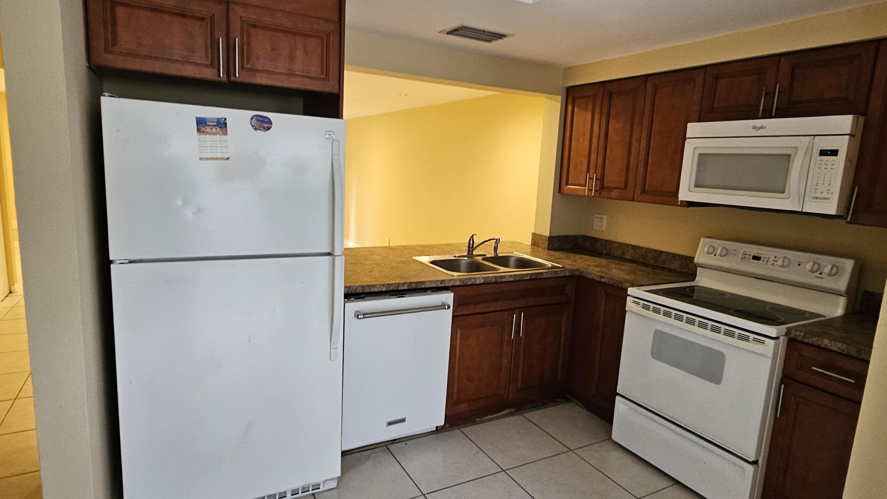 4621 Nw 88Th Avenue – photo 4