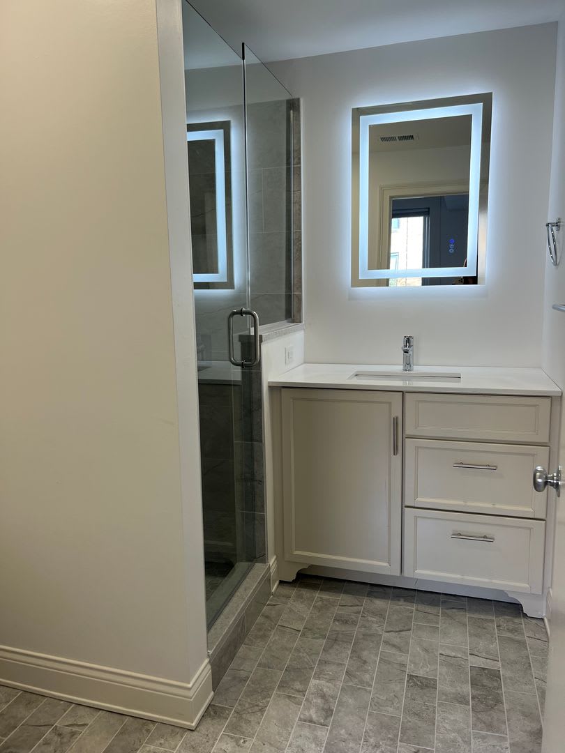 692 N High Street – photo 3