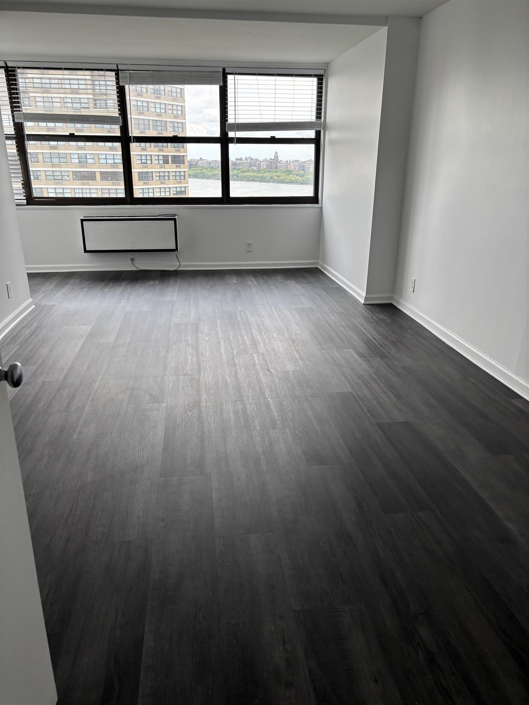 7000 BLVD E – photo 5