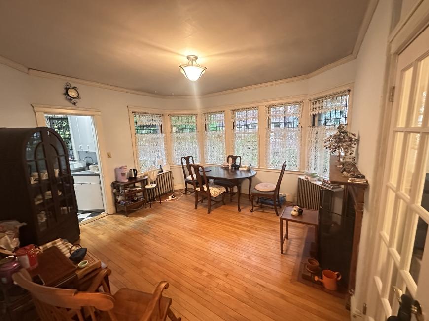 10 Dana St. – photo 2
