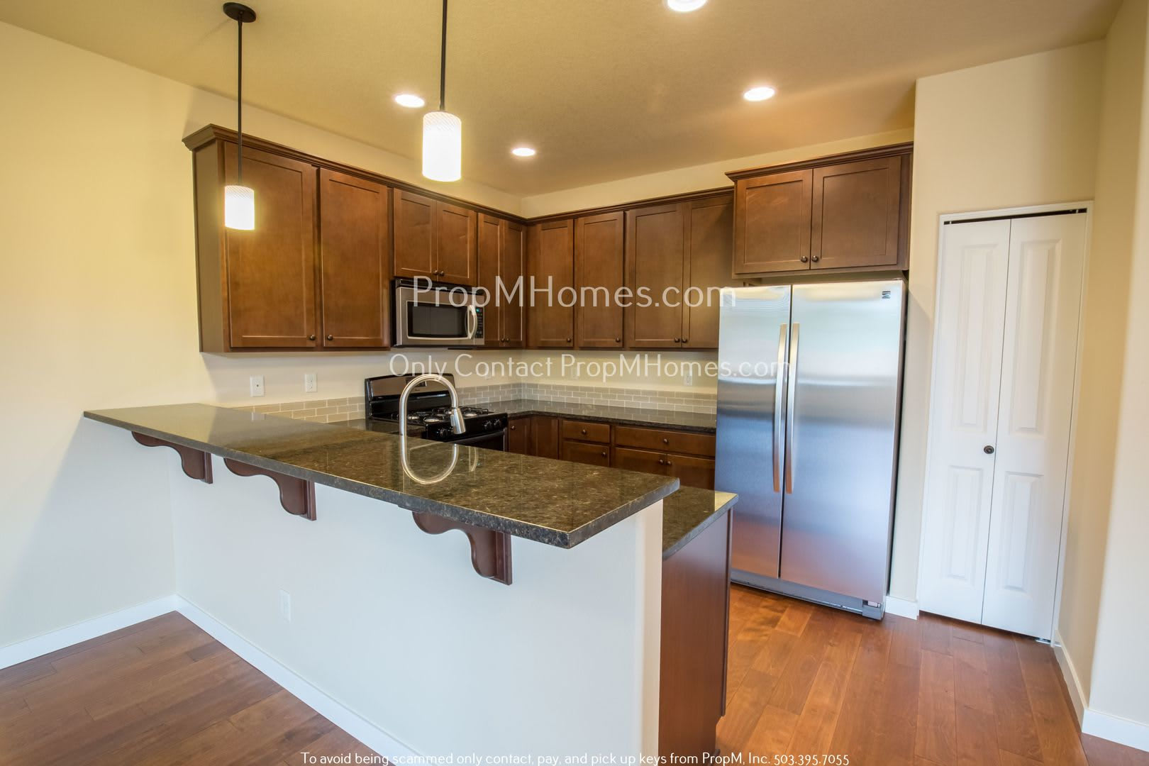 Beautiful Four Bedroom Home in North Plains – photo 5