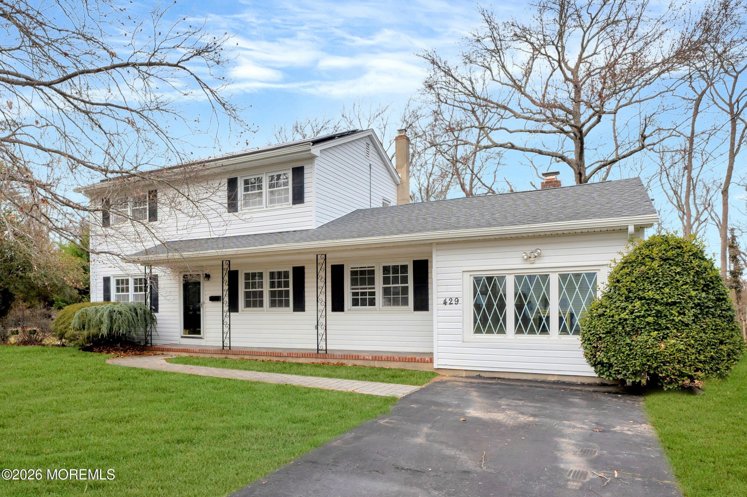 429 Lake Avenue – photo 2