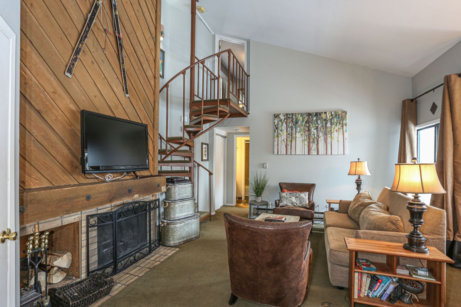 Move In Special Keystone 2 Bed 2Bath Plus Bonus Room Pool And Hot Tubs Bike Storage – photo 5