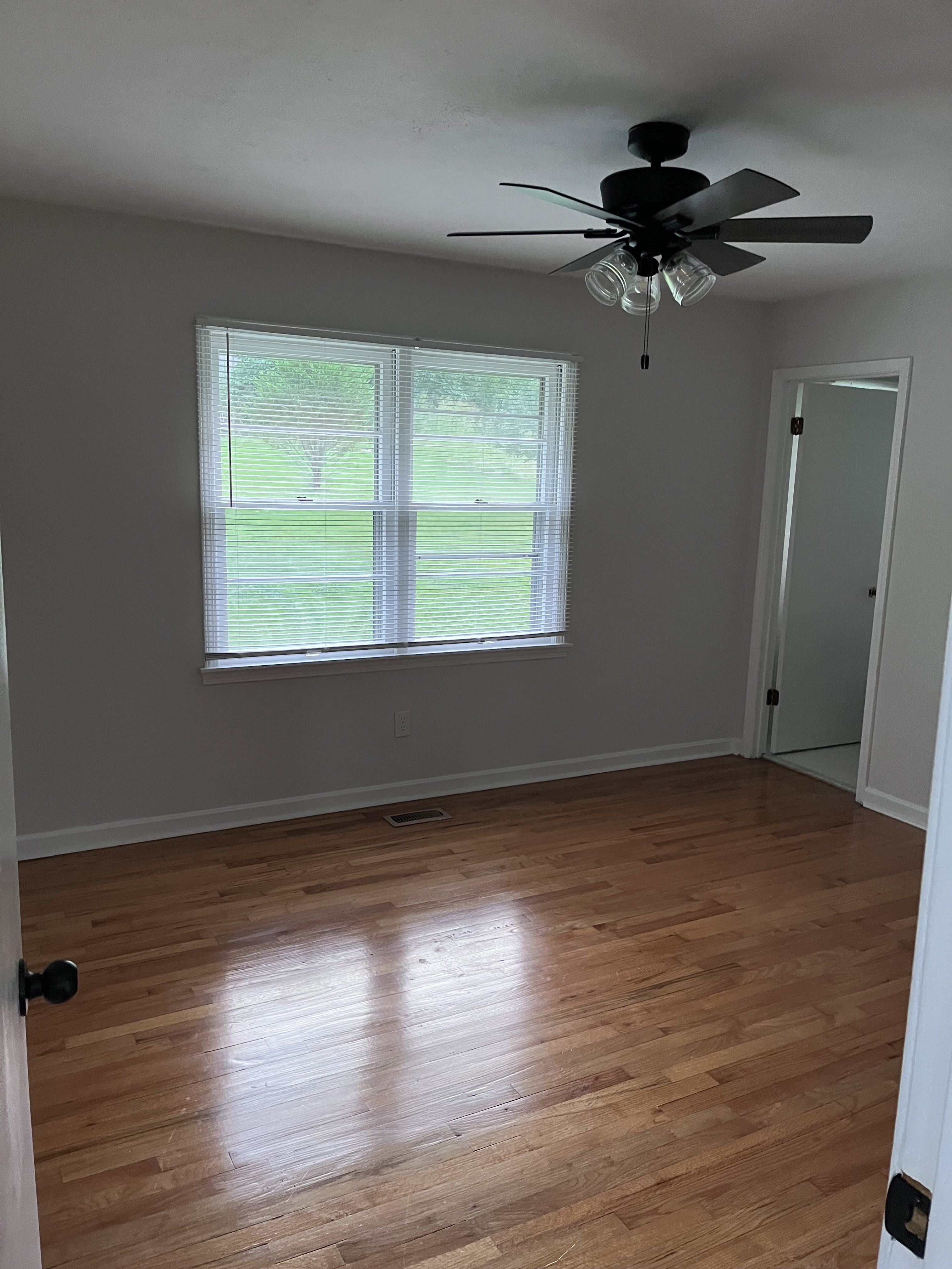 4365 Pope Ave – photo 4
