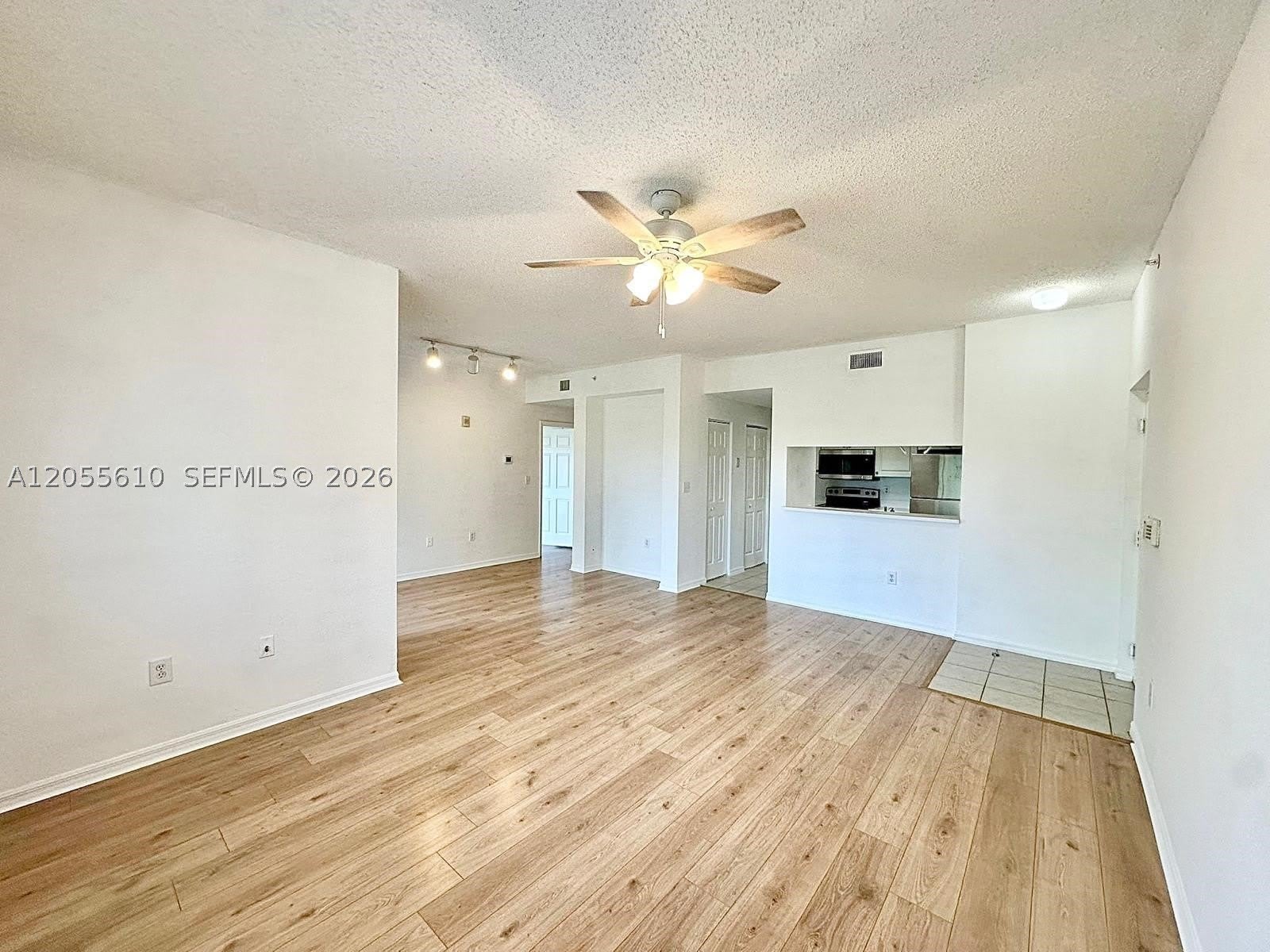 2807 Veronia Dr – photo 2