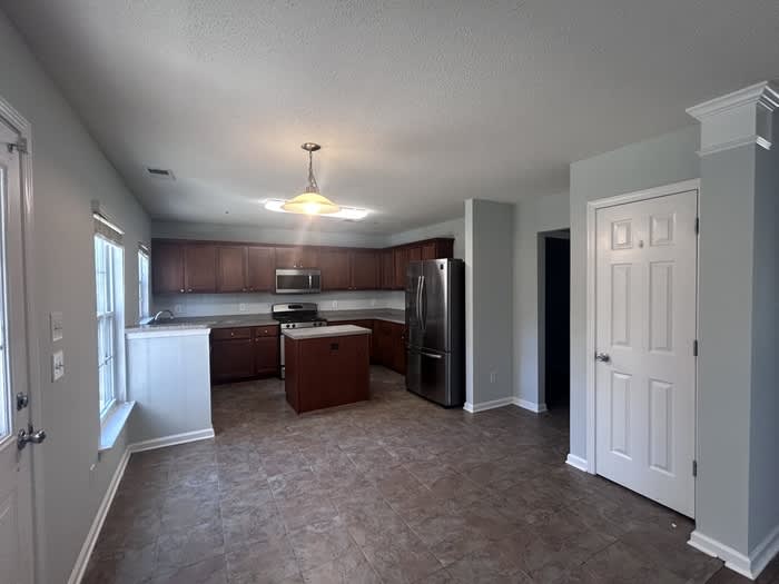 105 White Cedar Court – photo 3