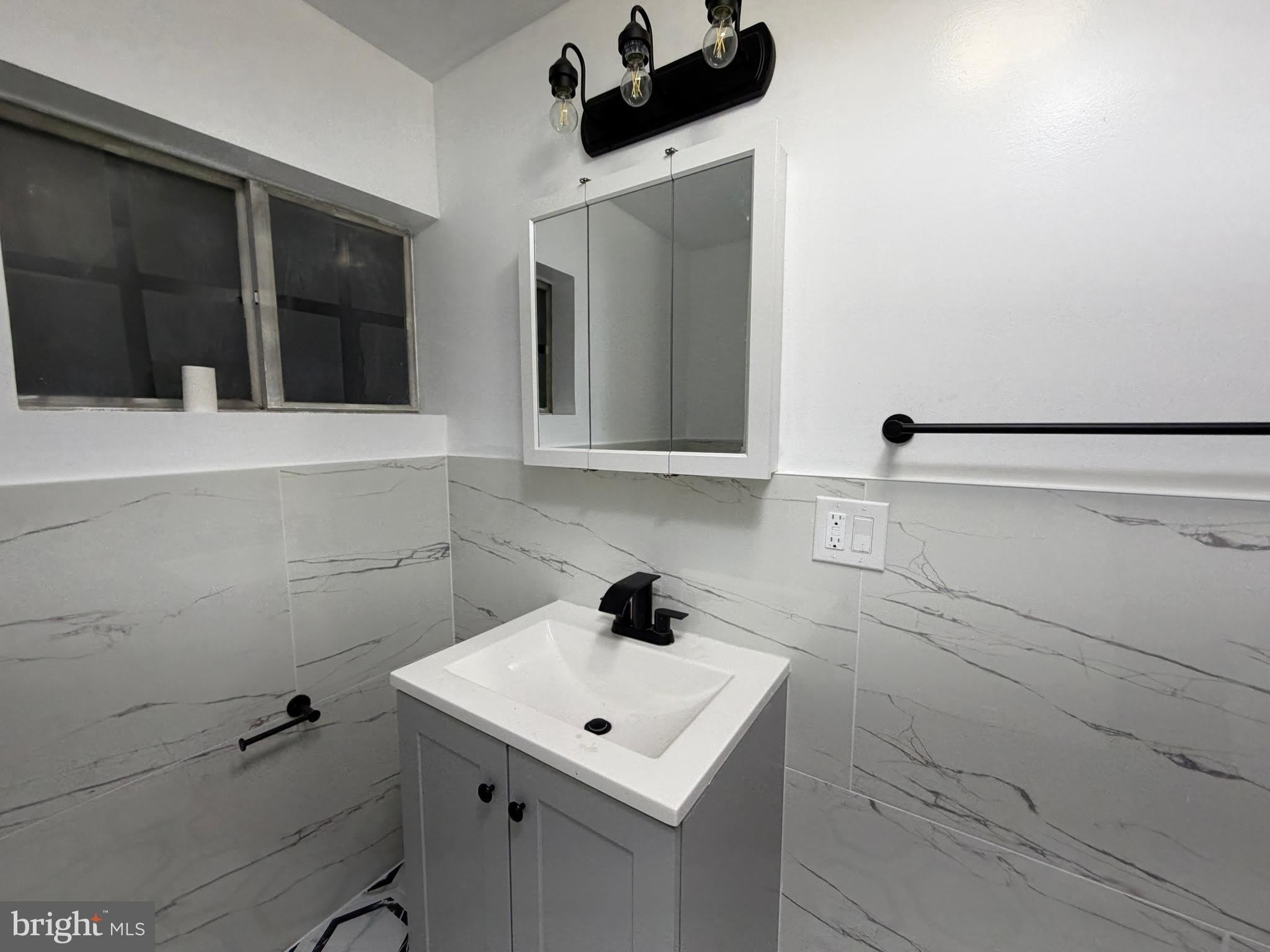 144 WASHINGTON Street – photo 2