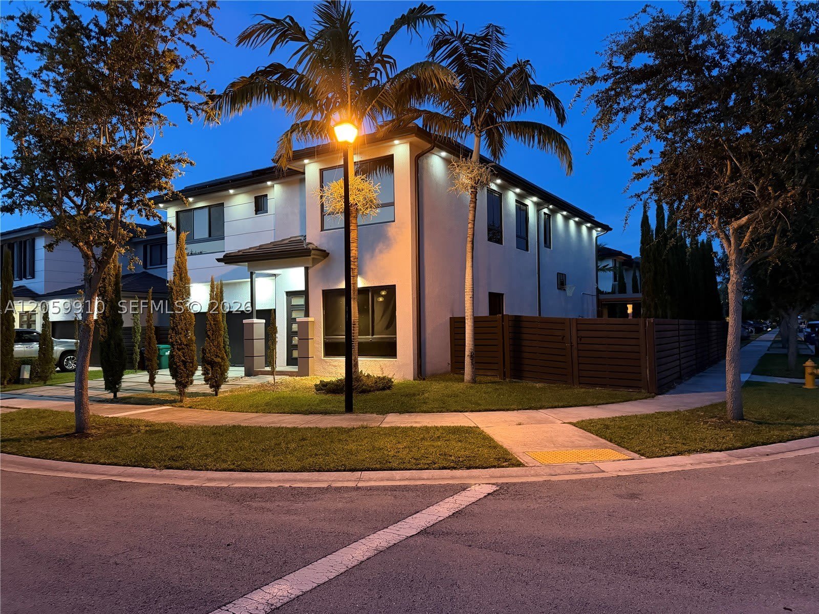 13661 SW 160th Ct – photo 3