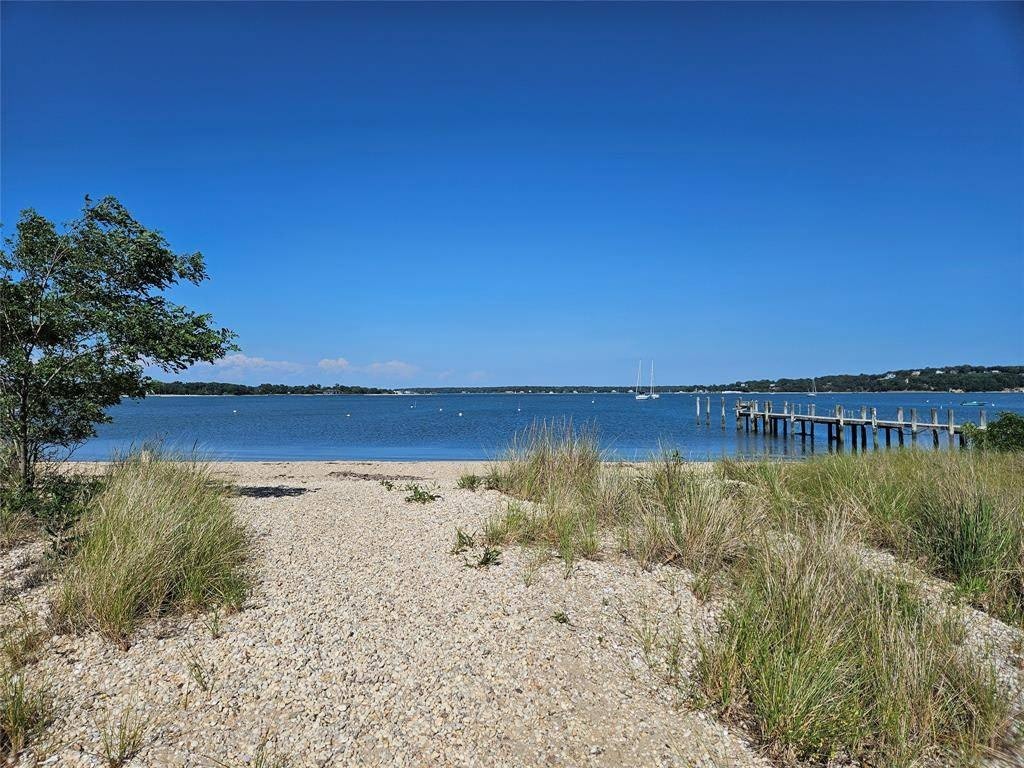 3650 Bay Shore Road – photo 2