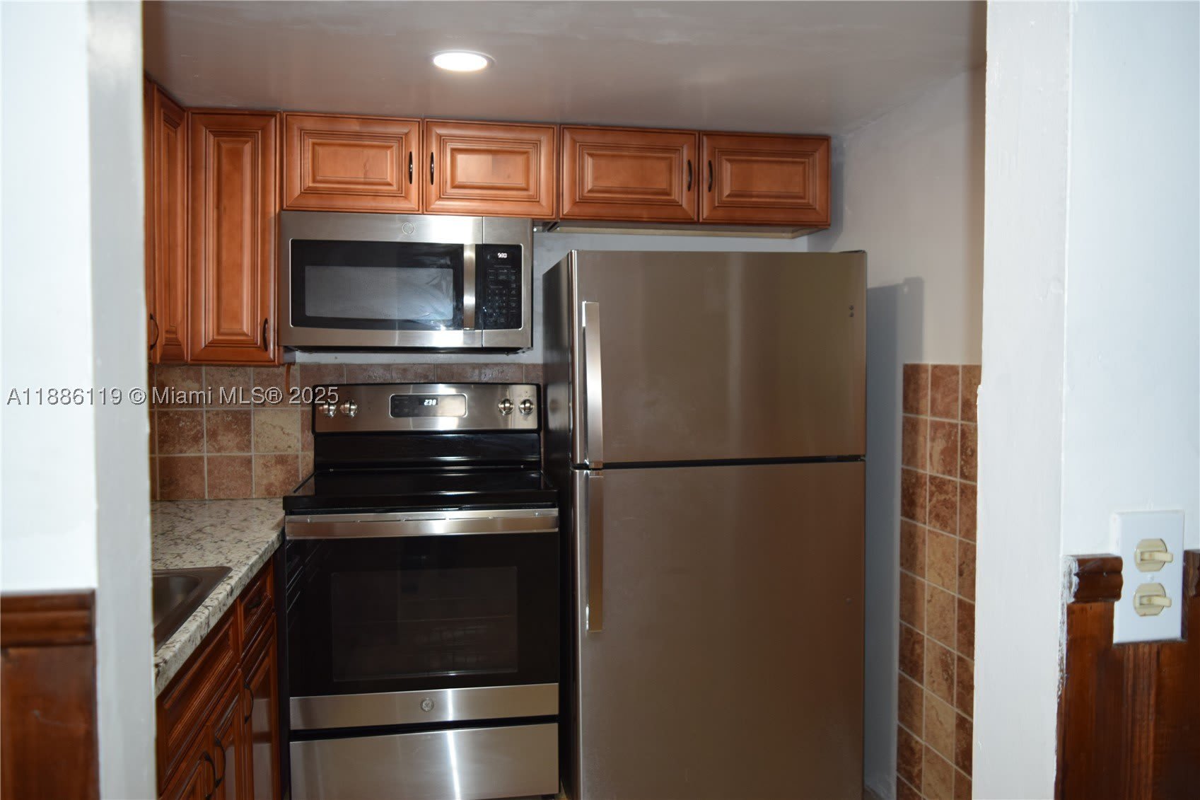 2901 NW 47th Ter – photo 5