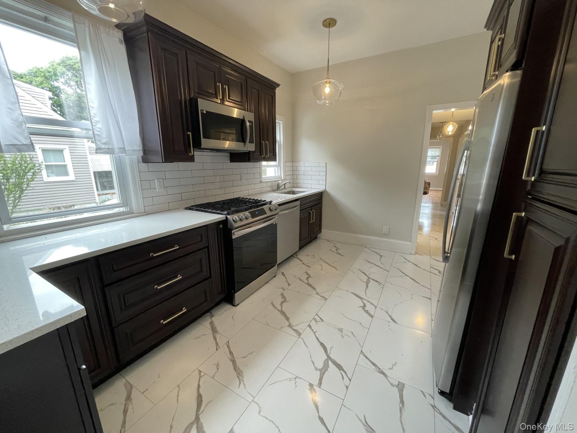 248 Denton Avenue – photo 3