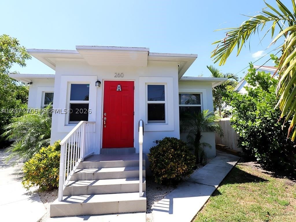 260 NW 40th St – photo 3