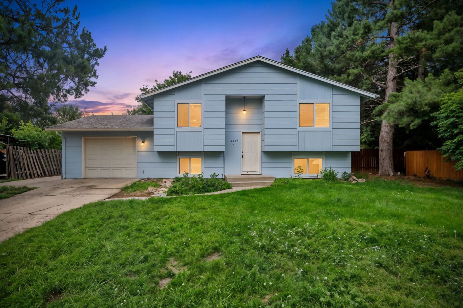Massive Yard & Quiet Neighborhood – photo 1