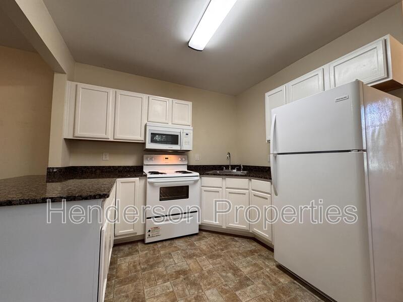 224-3 Harrill Street – photo 5
