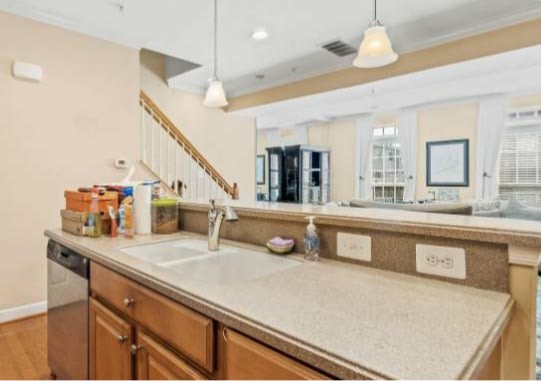 15164 Lancashire Drive – photo 5