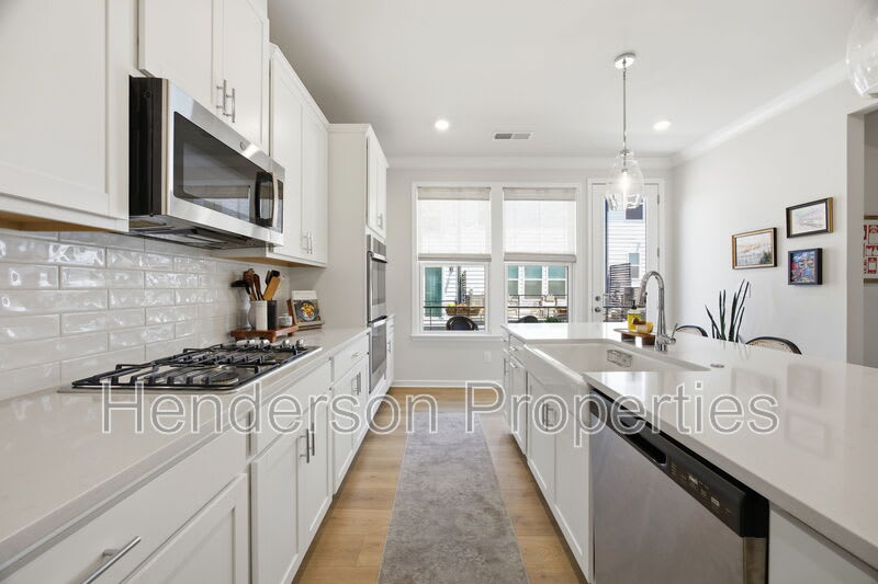 3008 Oak Landing Dr – photo 3
