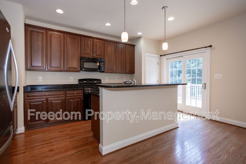 16021 Pitner St. – photo 4