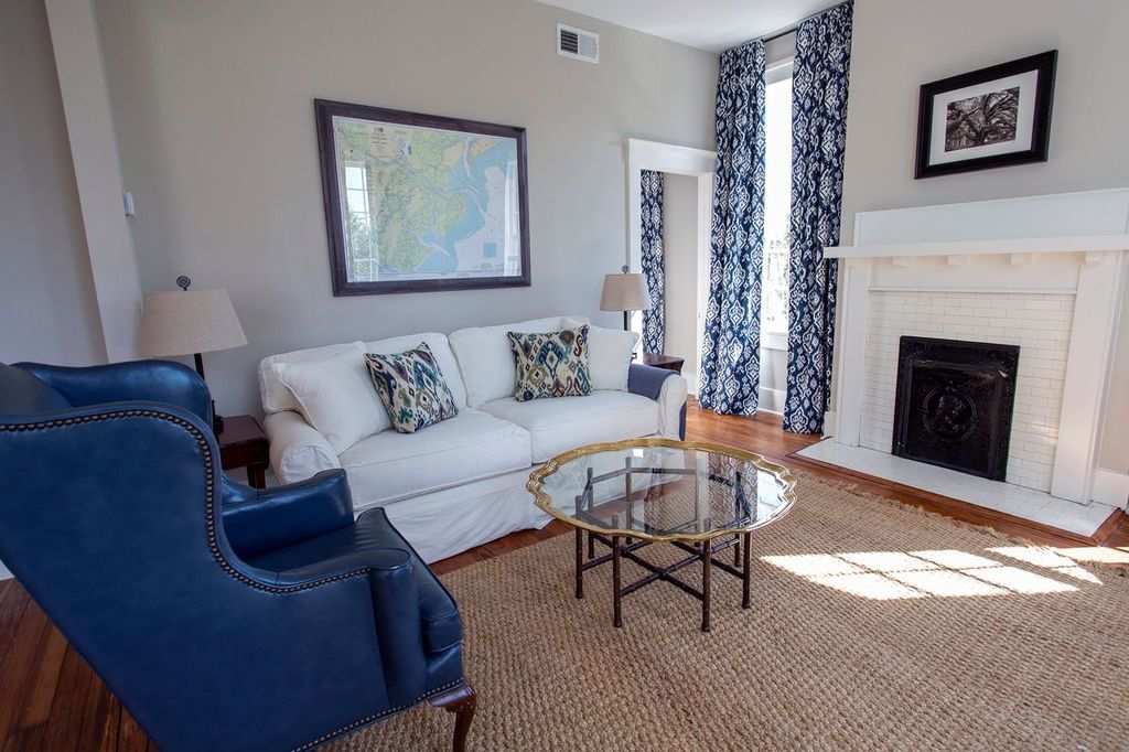 124 E Liberty – photo 2
