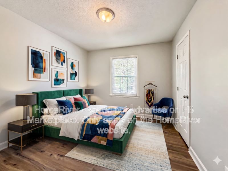 2408 Hart St – photo 4