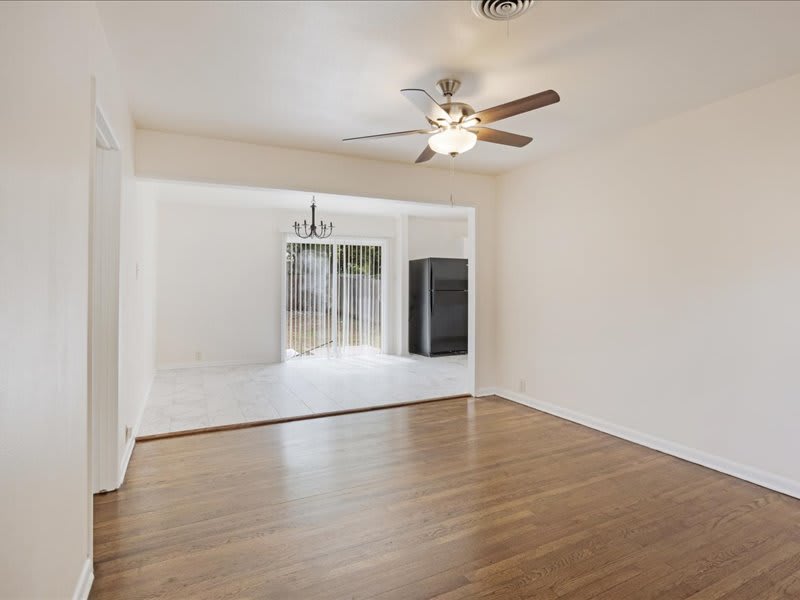1924 Jones Circle – photo 5