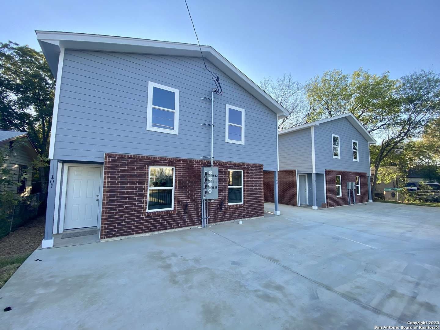 1632 S Hamilton – photo 1