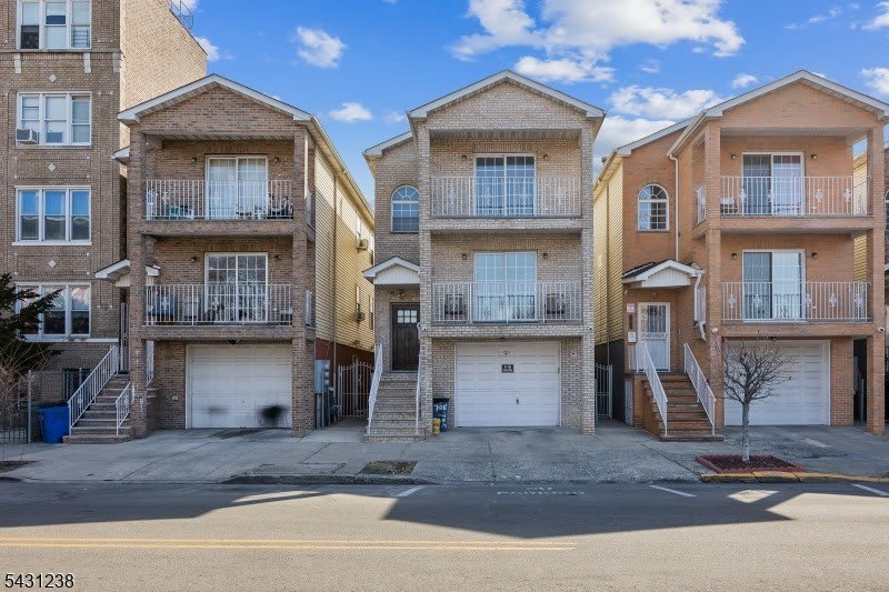 708 Ocean Ave – photo 3