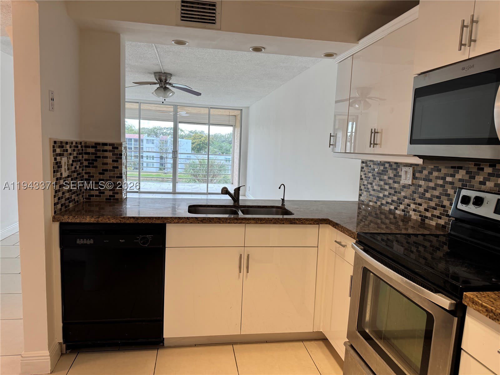 1831 Sabal Palm Dr – photo 3