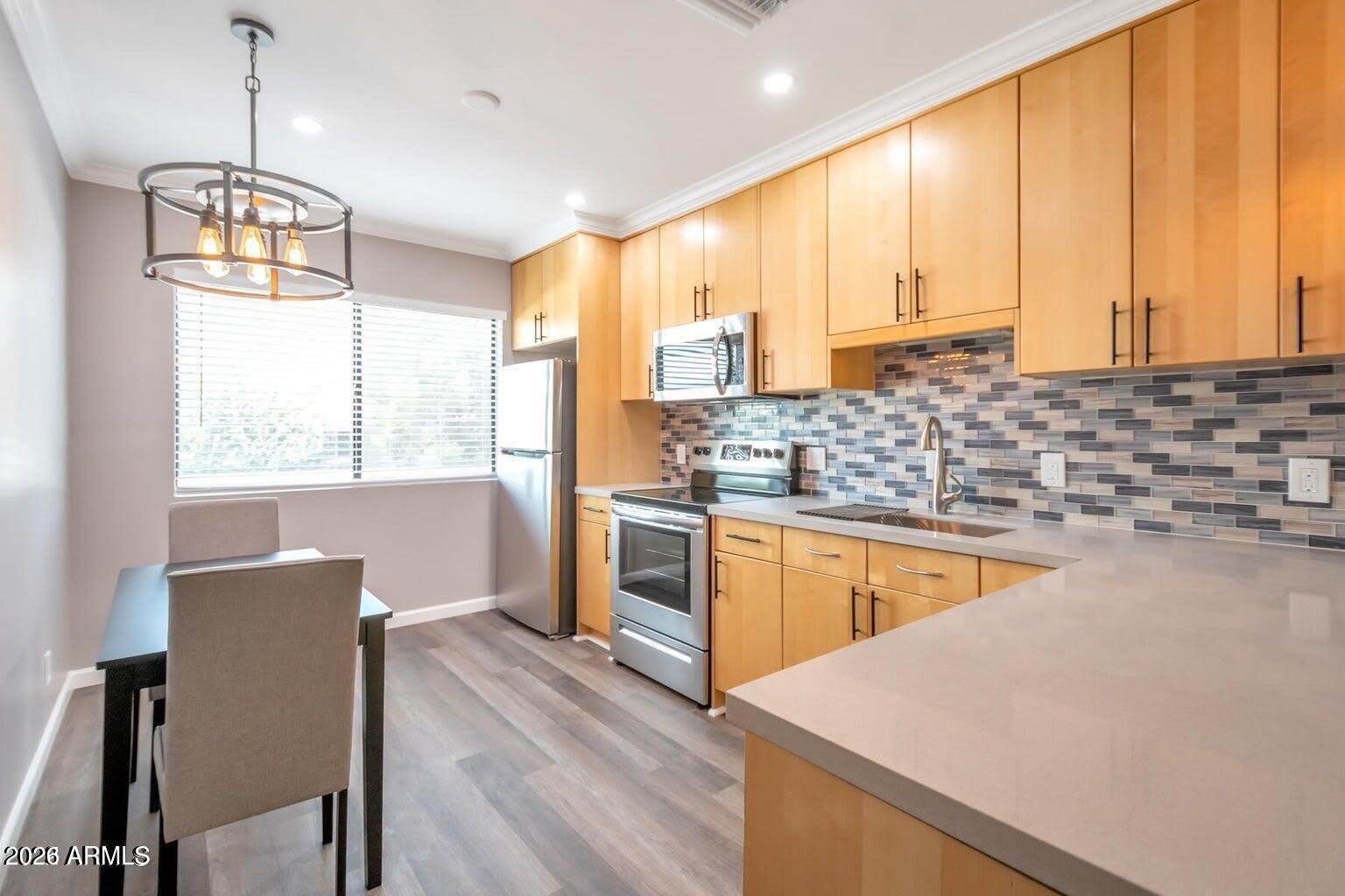 721 E MONTEBELLO Avenue – photo 4
