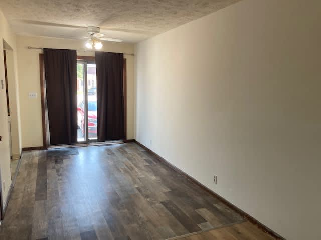 2811 West Koenig Street – photo 3