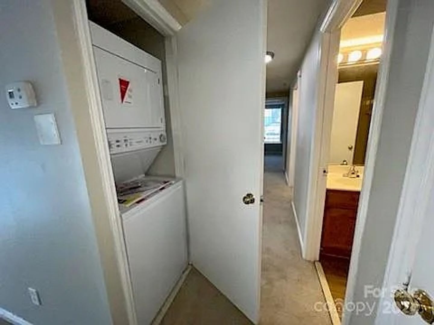 Room in 3 Bedroom Home at Arlyn Cir – photo 4