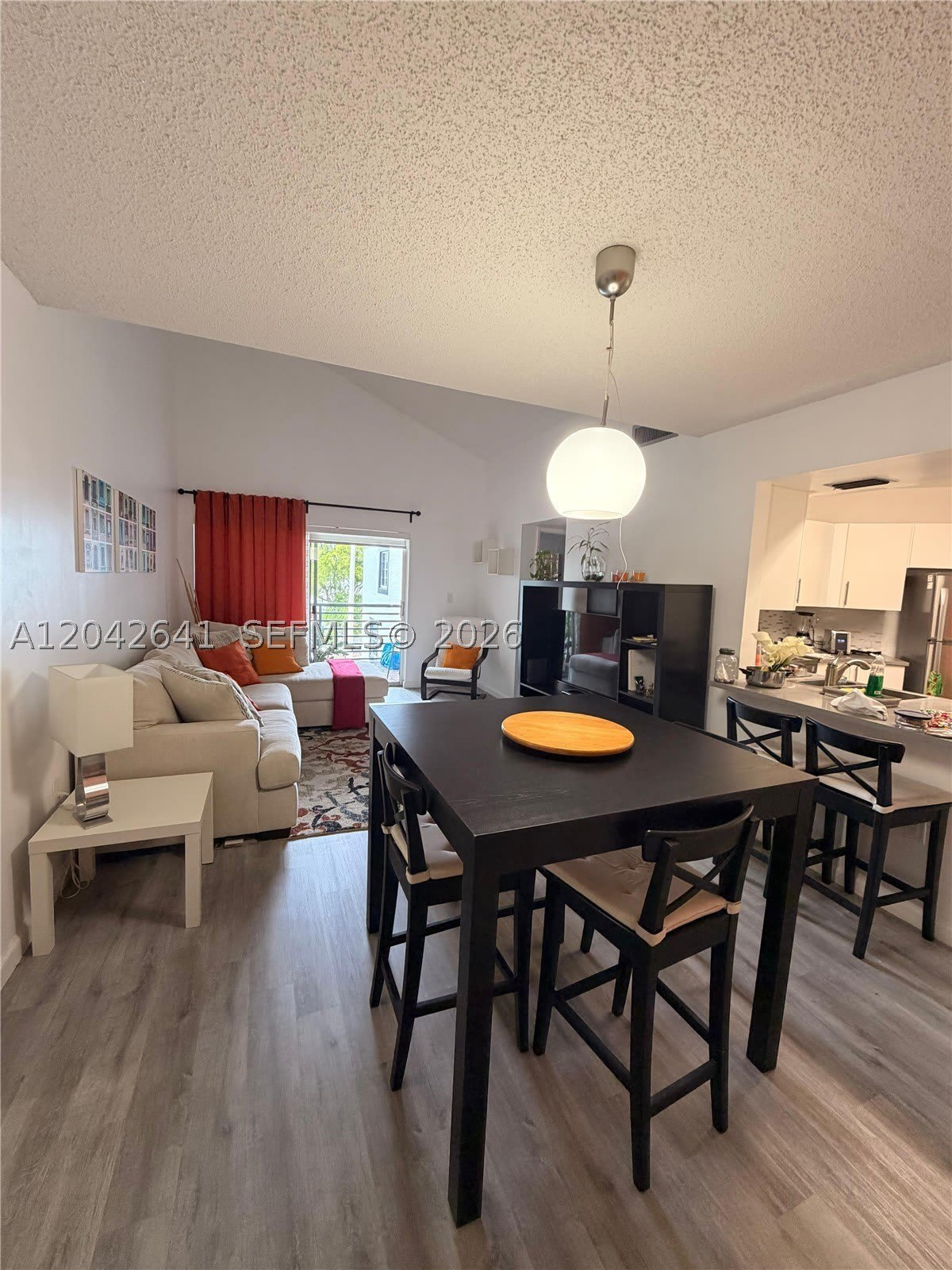 9731 Fontainebleau Blvd – photo 2