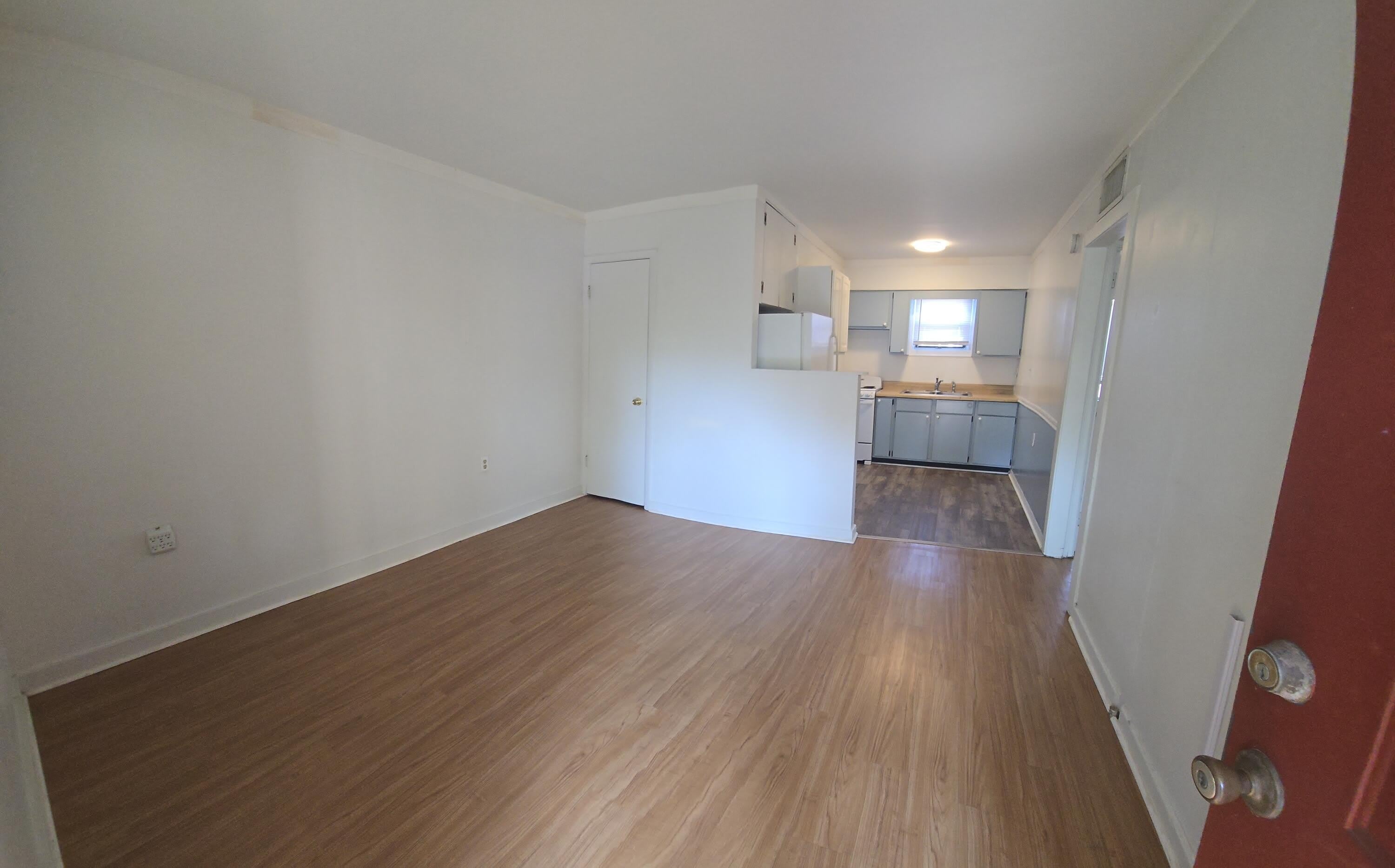 551 E Miracle Strip Parkway – photo 2