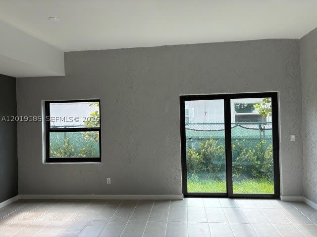 2511 Pierce St – photo 4