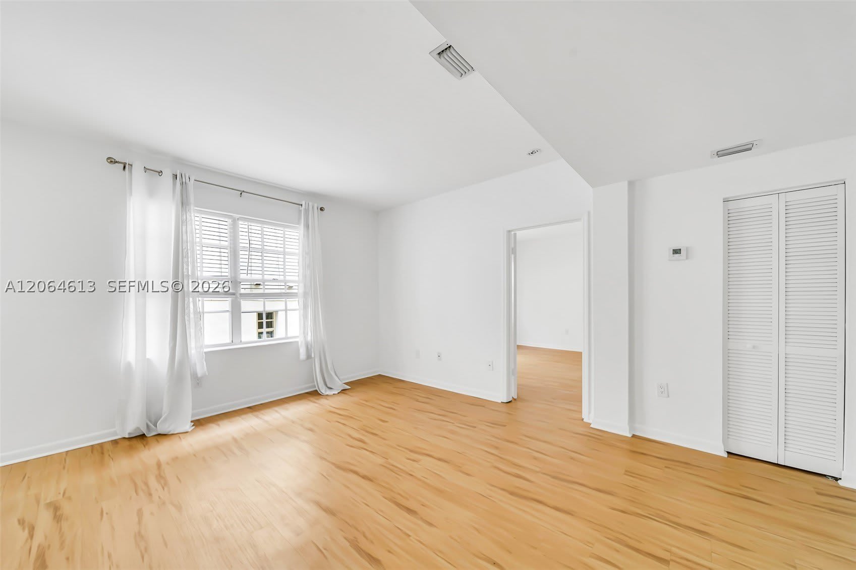 1051 Meridian Ave – photo 4