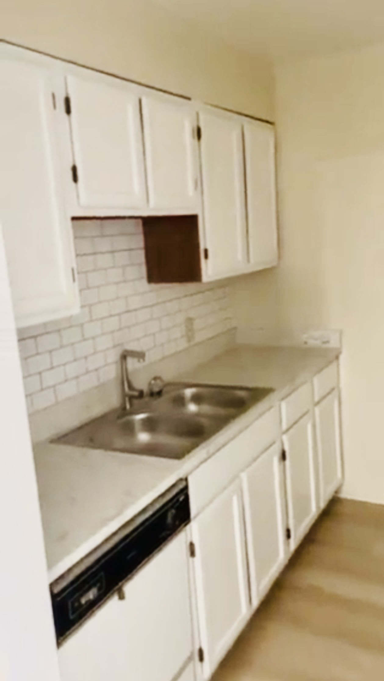 5790 Lee Rd – photo 4