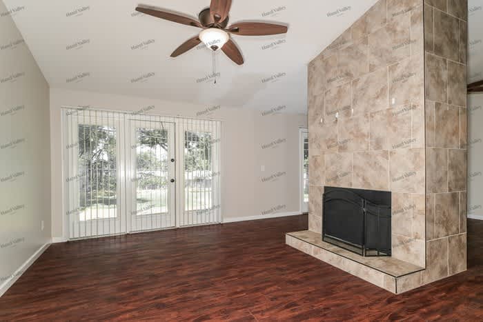 3155 Stafford Lane – photo 4