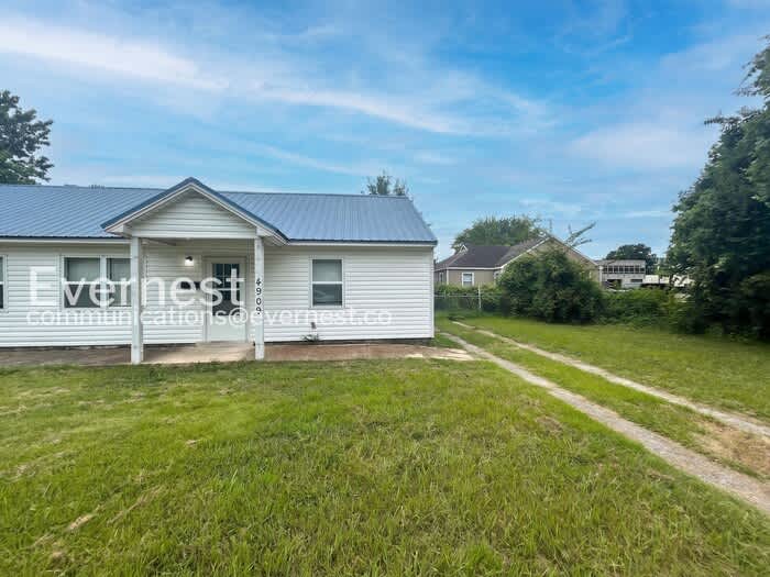 4909 Buford Avenue – photo 1