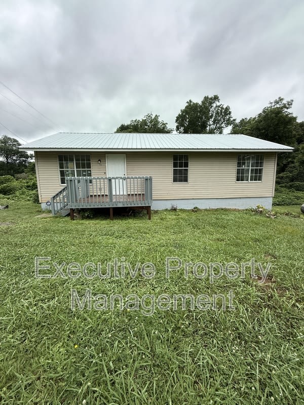 4800 Norway Avenue – photo 1