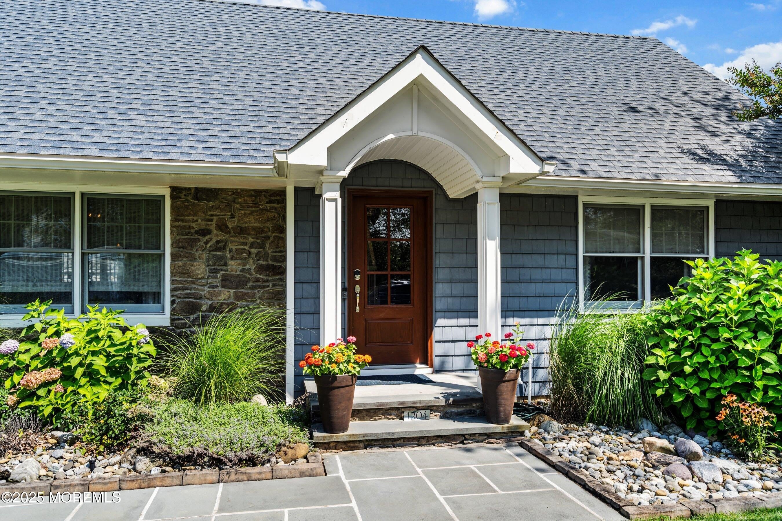 1204 Holly Place – photo 2