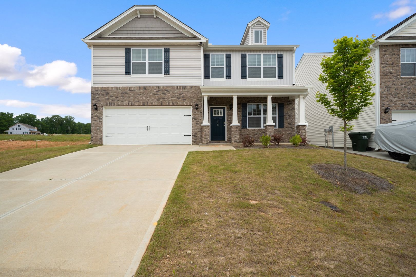 4 BD, 2.5 BA, 2 Car Garage, Home Office – photo 4