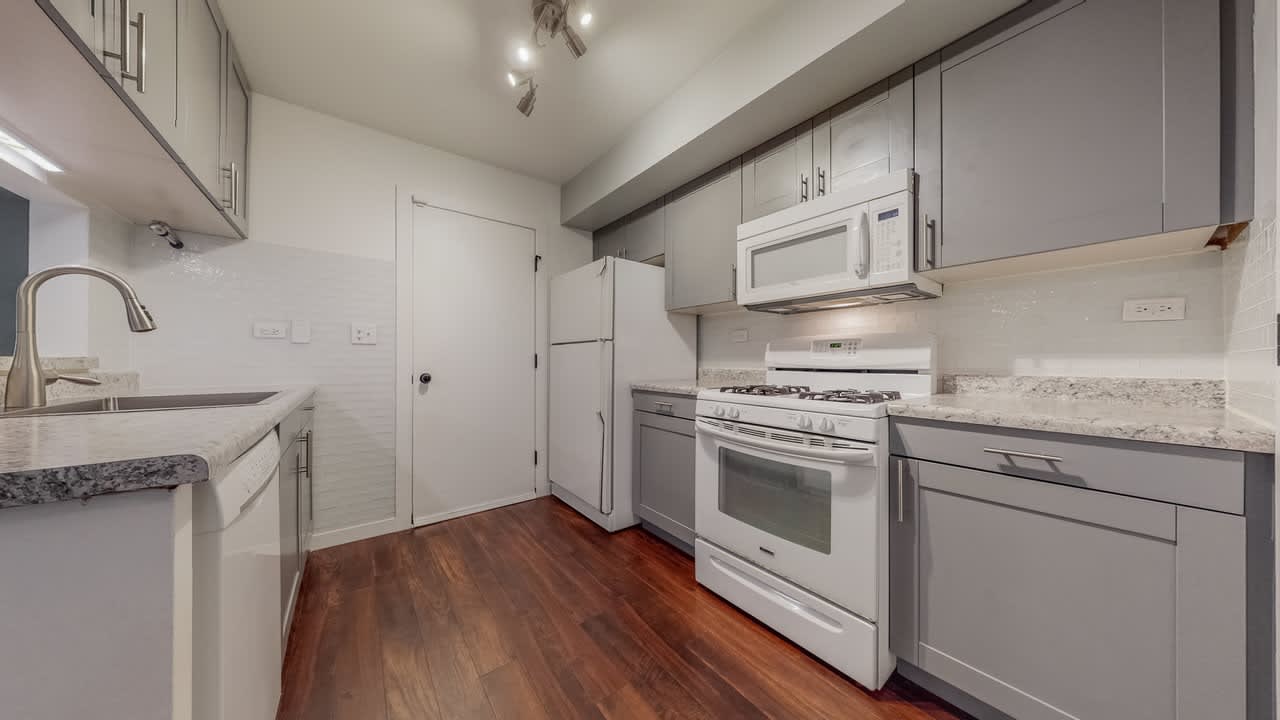 437 Thomas Jefferson Court – photo 5