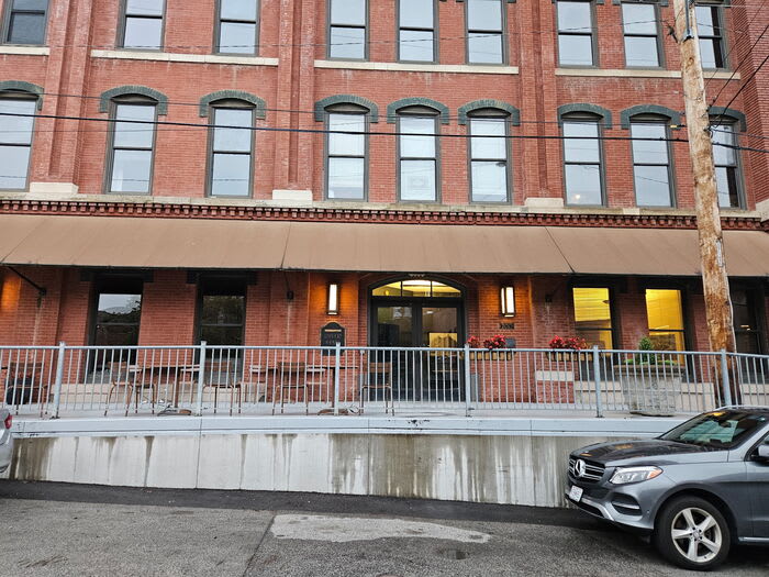 200 Main Street – photo 2