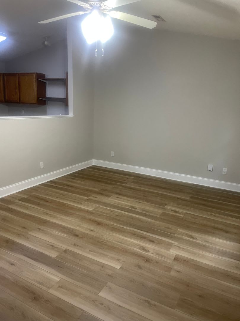 Knoxville 37912 Available Now Beautiful 2 Bedroom 2 Bath Condo – photo 3