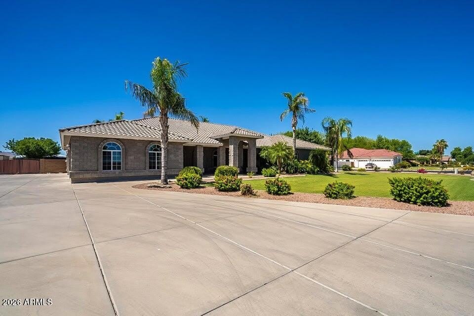 2607 E MELROSE Street – photo 3