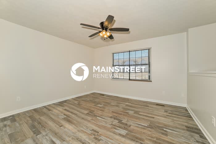 5805 Whisper Wood Road – photo 2
