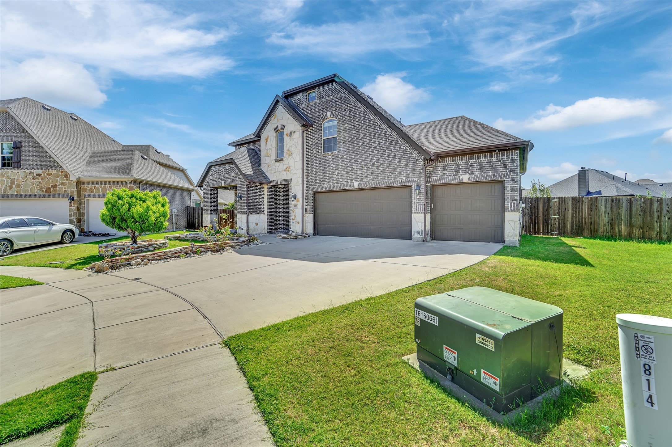 810 Acadia Court – photo 2