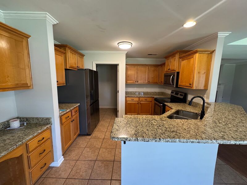 205 Hackberry Cove – photo 4